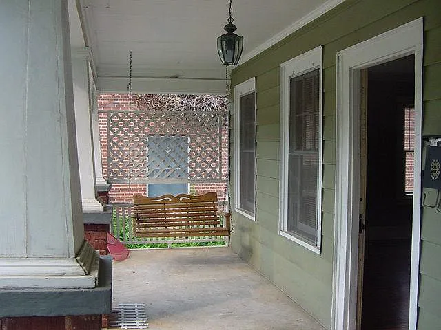 620 Pecan Ave — Photo 2