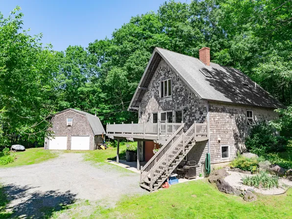 79 Main Road, Eddington, ME 04428