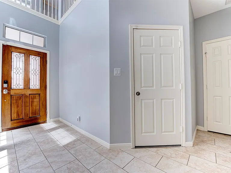 34 Waugh Dr #D — Photo 3