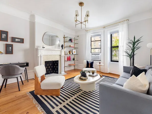 242 W 104th St APT 3WF, New York, NY 10025