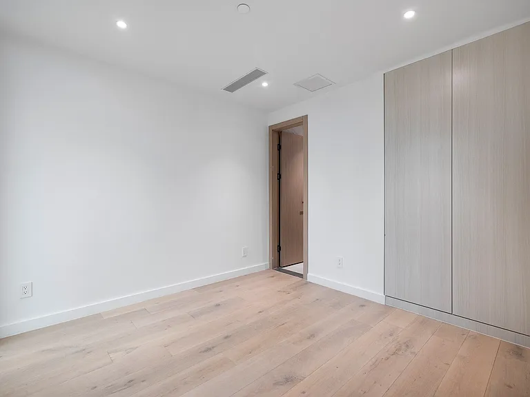42-62 Hunter St #7C — Photo 9