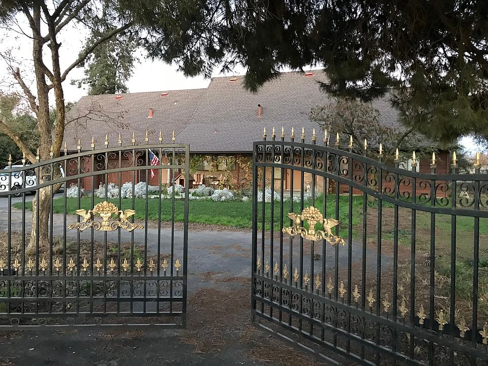 1st image of 7261 Lovers Ln