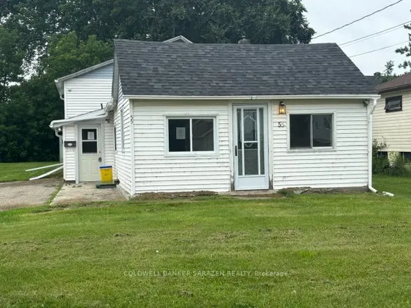 55 Alice St, Montague, ON K7A 2W5