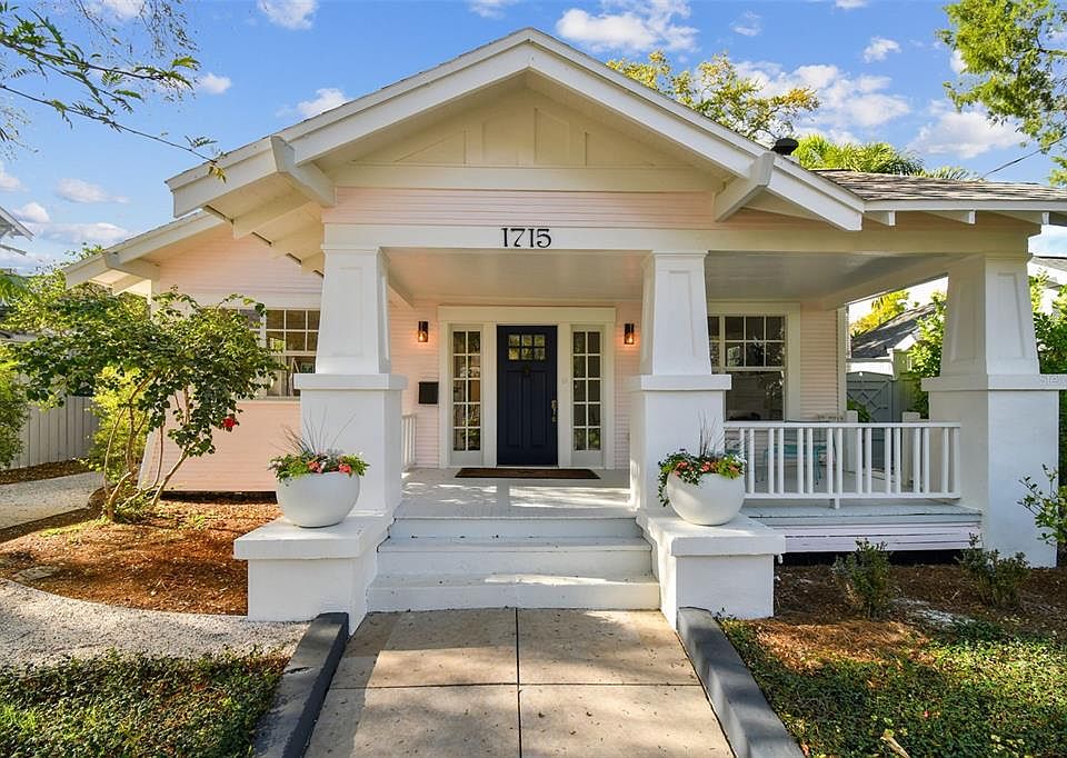1st image of 1715 W HILLS AVENUE