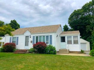 5 Loring St, Cranston, RI 02920