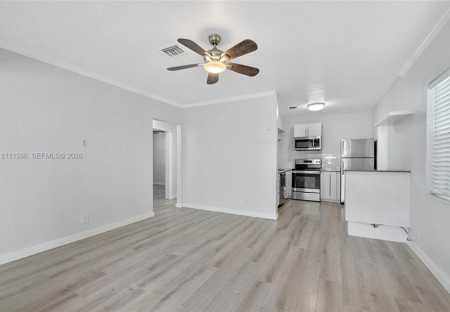 Lauderdale Park 6-33 1/2 — Photo 3