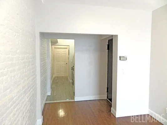 Rented by Bellmarc Realty | media 20