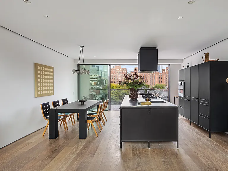 455 W 19th St #PHB — Photo 8
