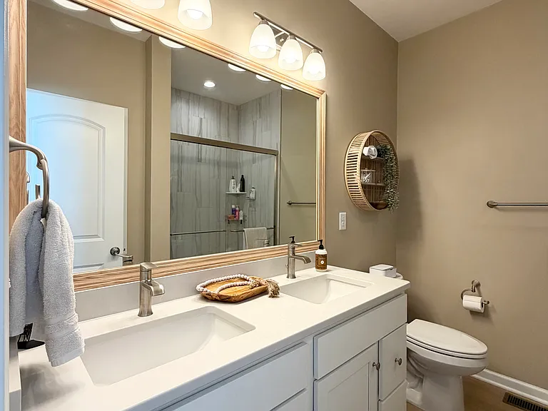 7832 Nicole Ln — Photo 33