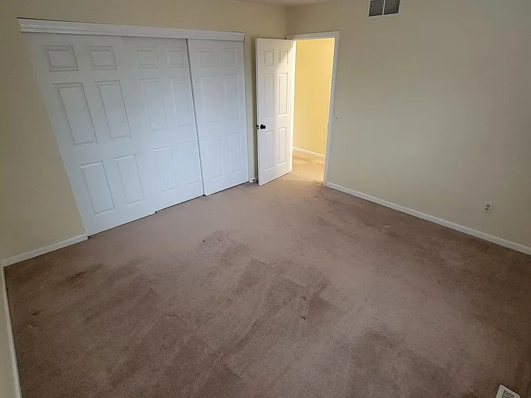1138 Cunningham Dr — Photo 27