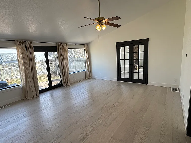 7176 W Colt Dr — Photo 2