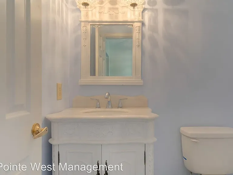 1602 Greenwood Dr — Photo 7