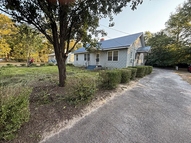716 N Church St — Photo 5