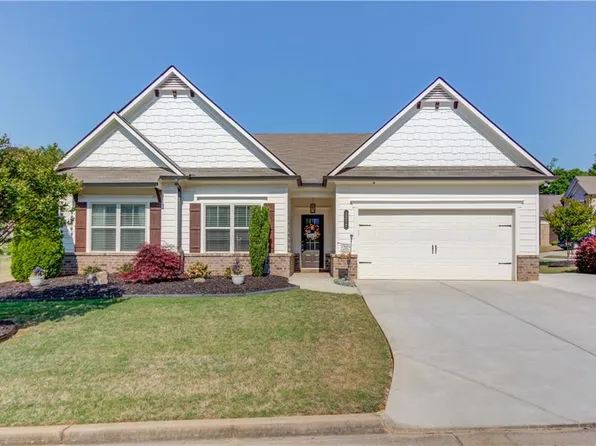 1272 Chester Way, Hoschton, GA 30548