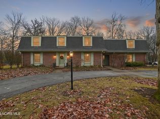 107 Secor Woods Ln, Perrysburg, OH 43551