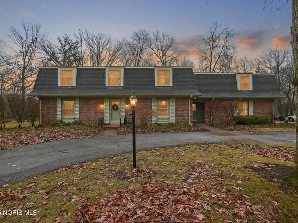 107 Secor Woods Ln, Perrysburg, OH 43551