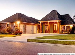 17777 Villa Lake Ave, Greenwell Springs, LA 70739