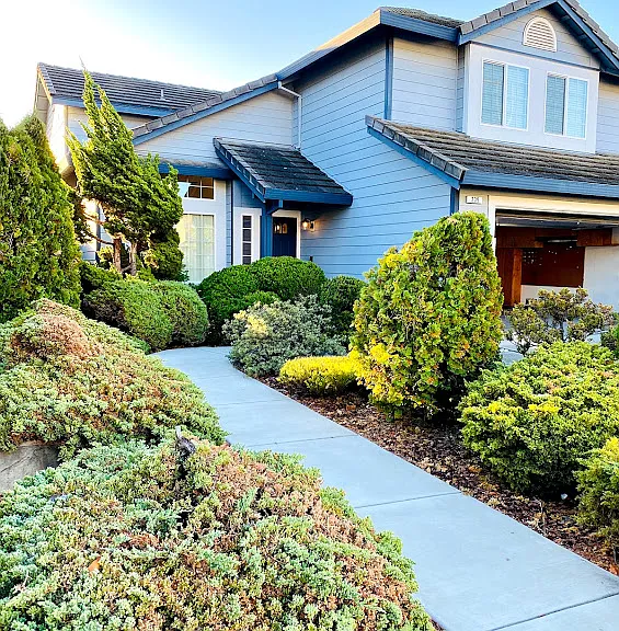 239 Foulkstone Way — Photo 4