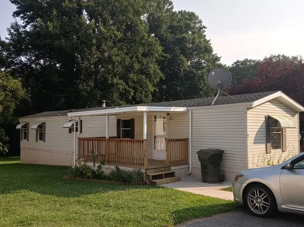 7 Locust Ln, Airville, PA 17302
