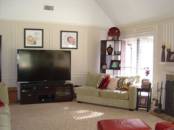 3rd image of 102 Scarlet Oak St