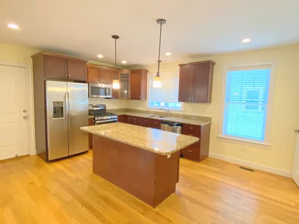 64 Bow St, Medford, MA