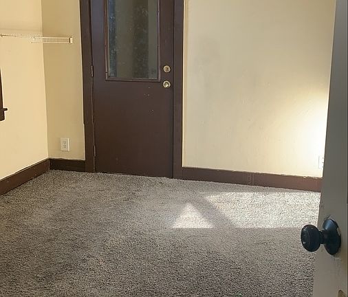 5th image of 2131 Lyndale Ave N #2