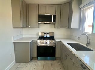 10719 S Van Ness Ave APT 03, Inglewood, CA 90303