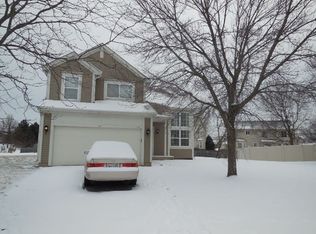 15 Lindsey Ct E, Bolingbrook, IL 60440