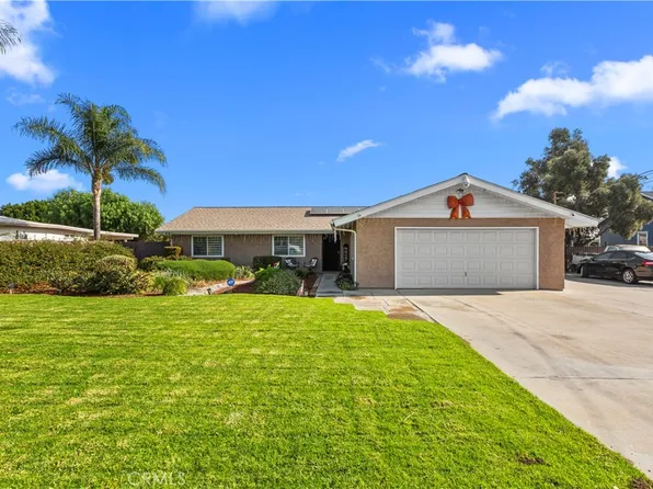 10695 Linden Ave, Bloomington, CA 92316