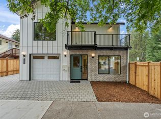 1503 NE 73rd St, Seattle, WA 98115