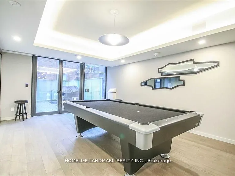 28 Wellesley St E #605 — Photo 7