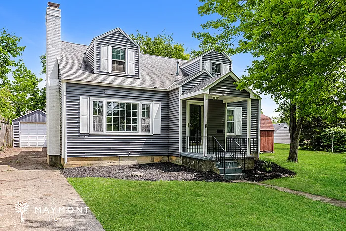 11 Redbud Dr — Photo 2