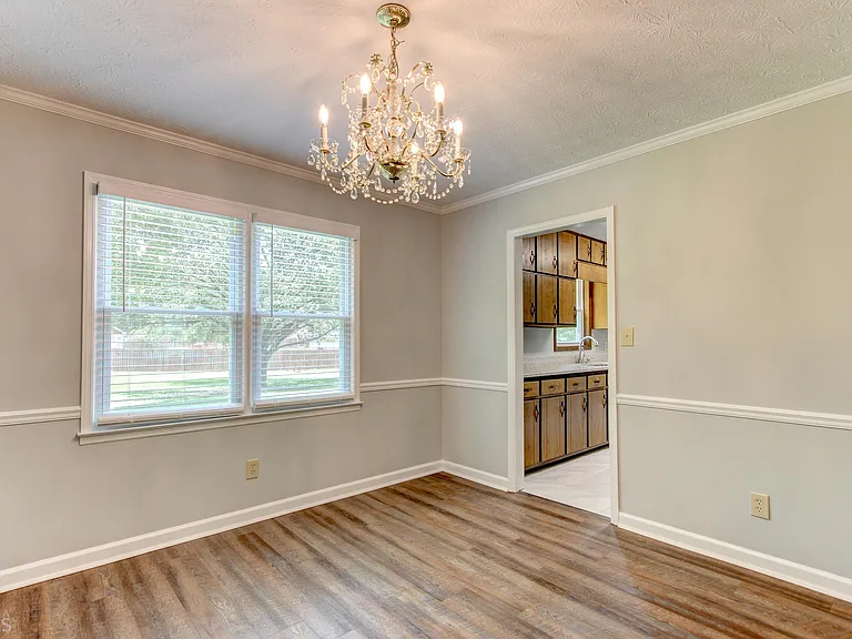 180 Fairfield Cir — Photo 13