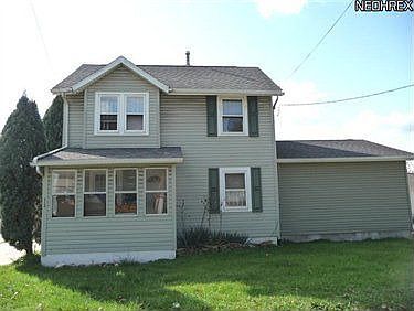2nd image of 152 E State St