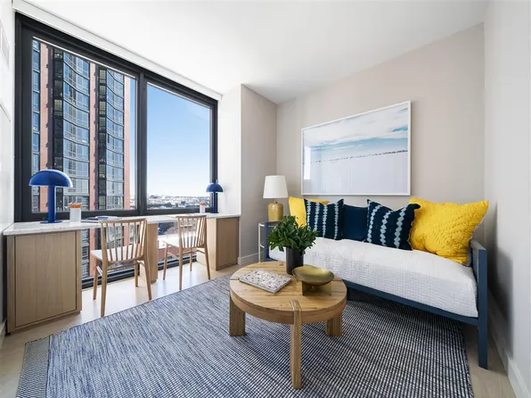 2 Blue Slip image 16 of 38