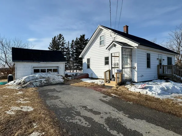 382 Station Road, Easton, ME 04740