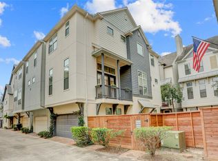 3225 Maxroy St, Houston, TX 77008