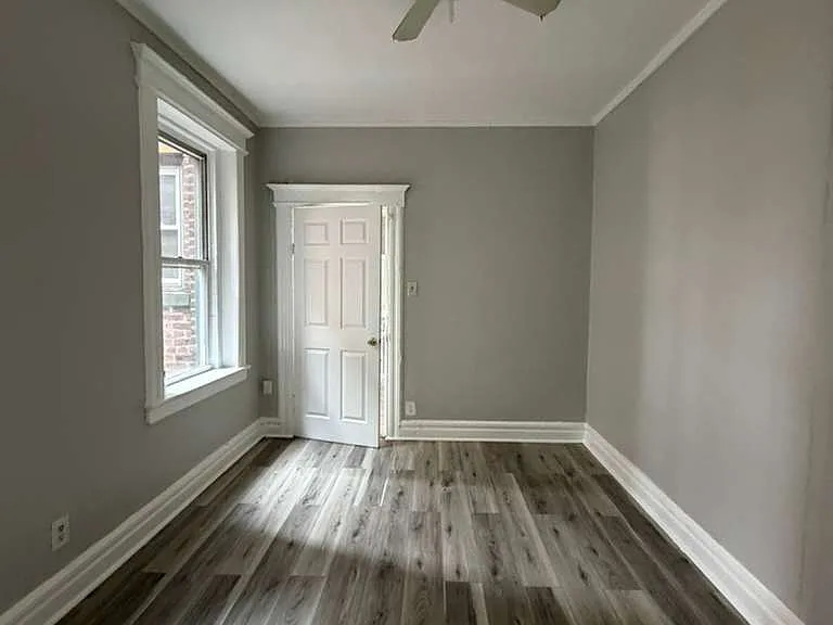 225-227 Clifton Ave #10 — Photo 6