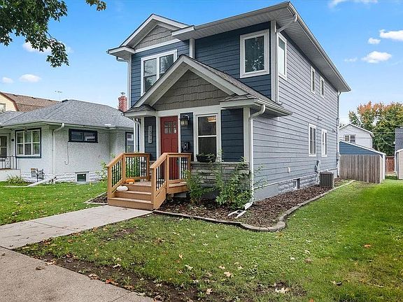 3rd image of 1377 James Ave
