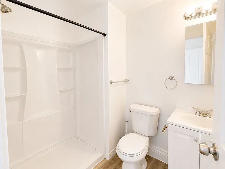 2nd floor bathroom