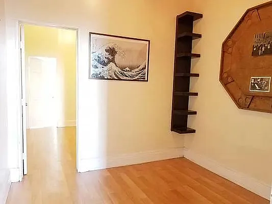 Rented by Voro Purple LLC | media 38