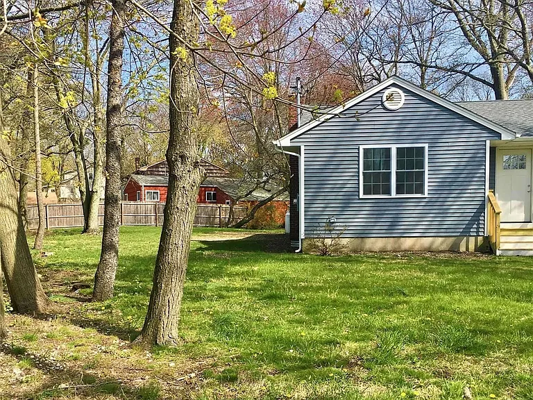 8 Melville Rd — Photo 21