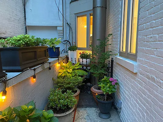 Rented by Corcoran | media 2