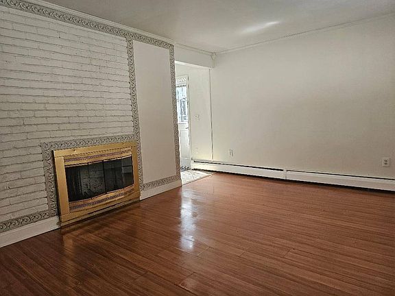 2nd image of 13 Squirrel Ln