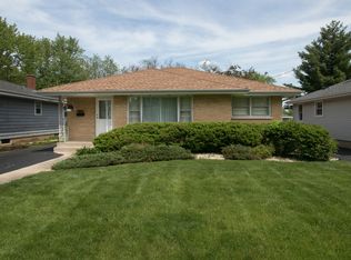 637 S Monterey Ave, Villa Park, IL 60181