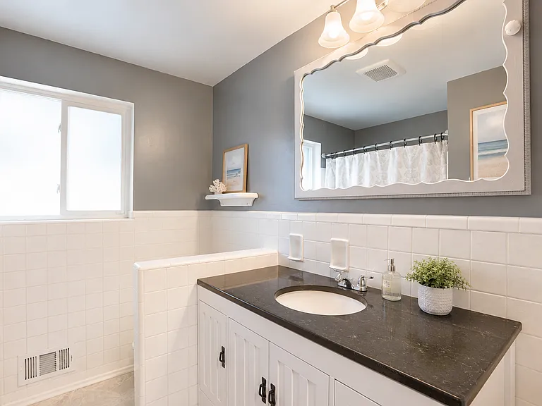 8912 E Plain Dr — Photo 15