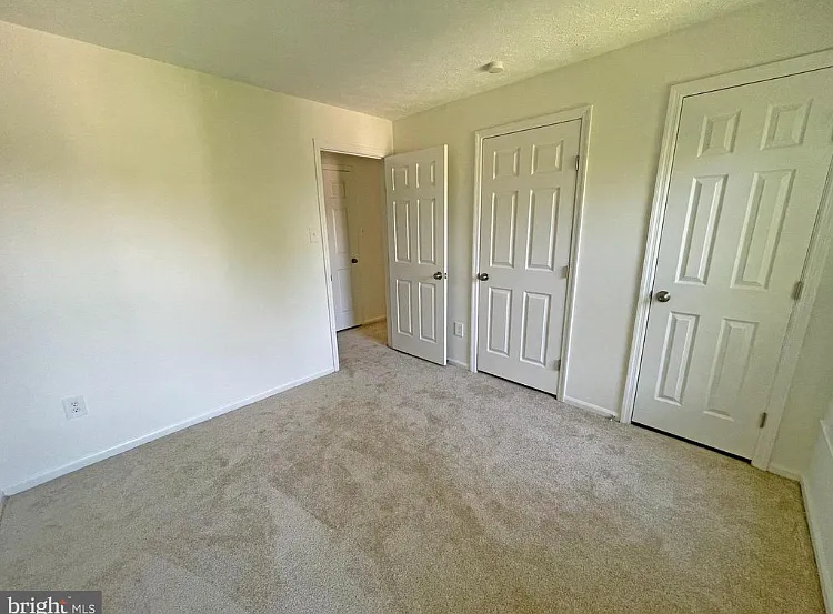 901 Swallow Crest Ct #G — Photo 7