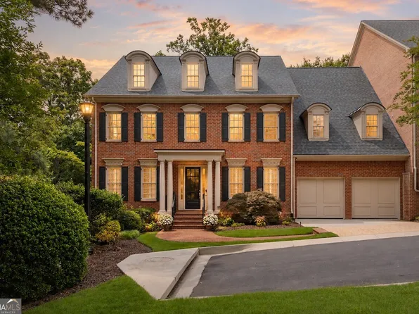 250 Enclave Cir, Sandy Springs, GA 30342