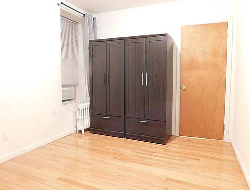 2nd image of 302 E 94th St APT 3B