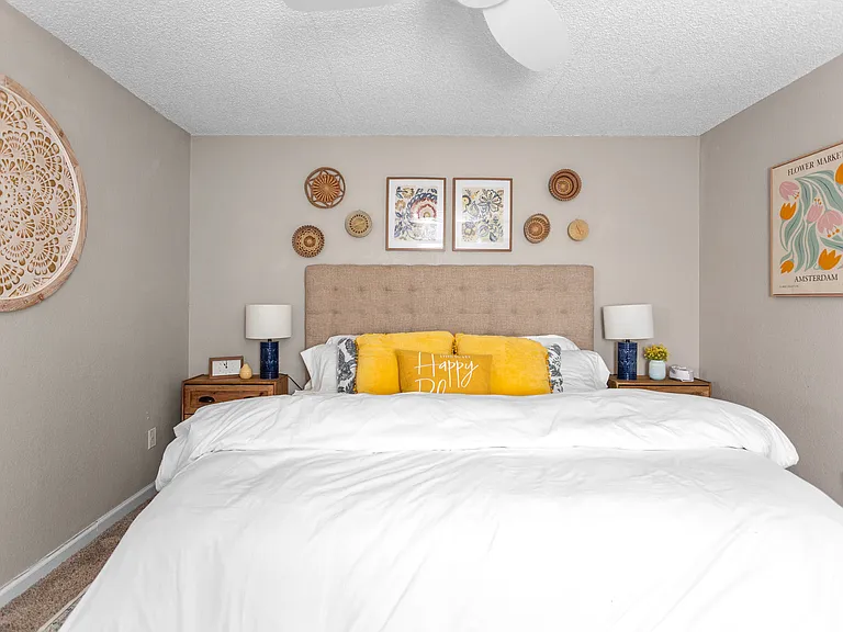 3715 N Hancock Ave — Photo 32